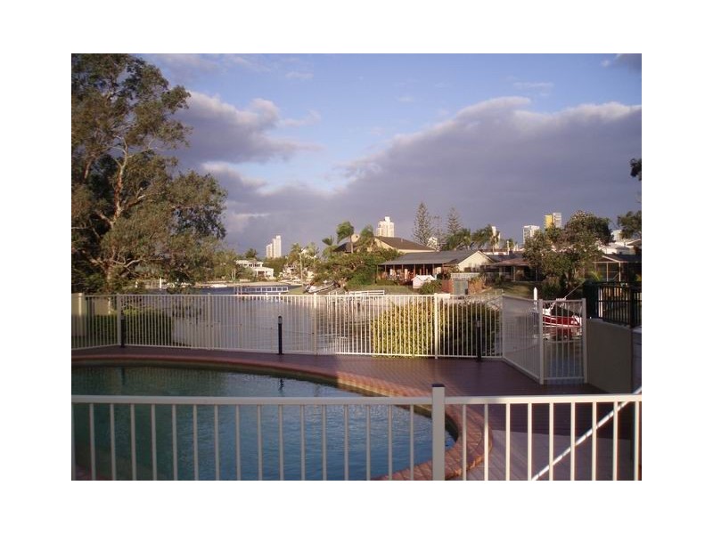 Broadbeach Waters QLD 4218
