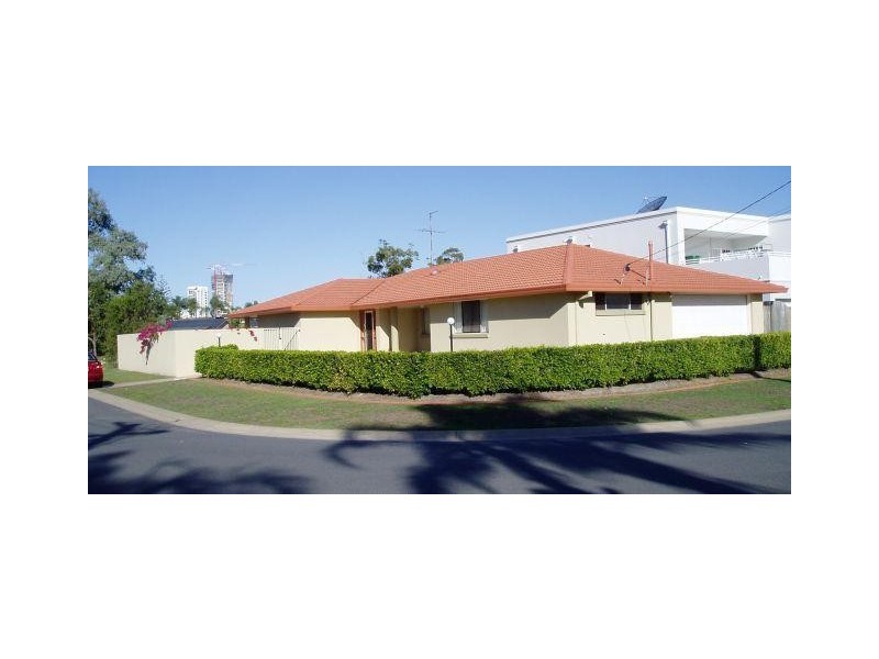 Broadbeach Waters QLD 4218