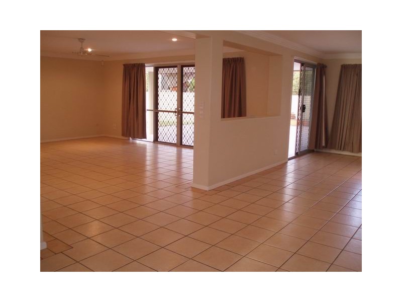 Broadbeach Waters QLD 4218