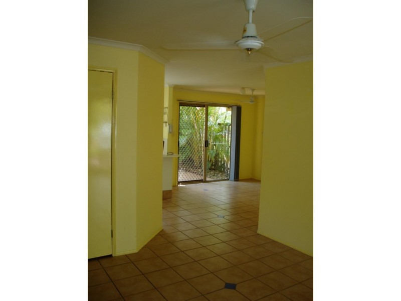 33 Golden Palms Court, Ashmore QLD 4214