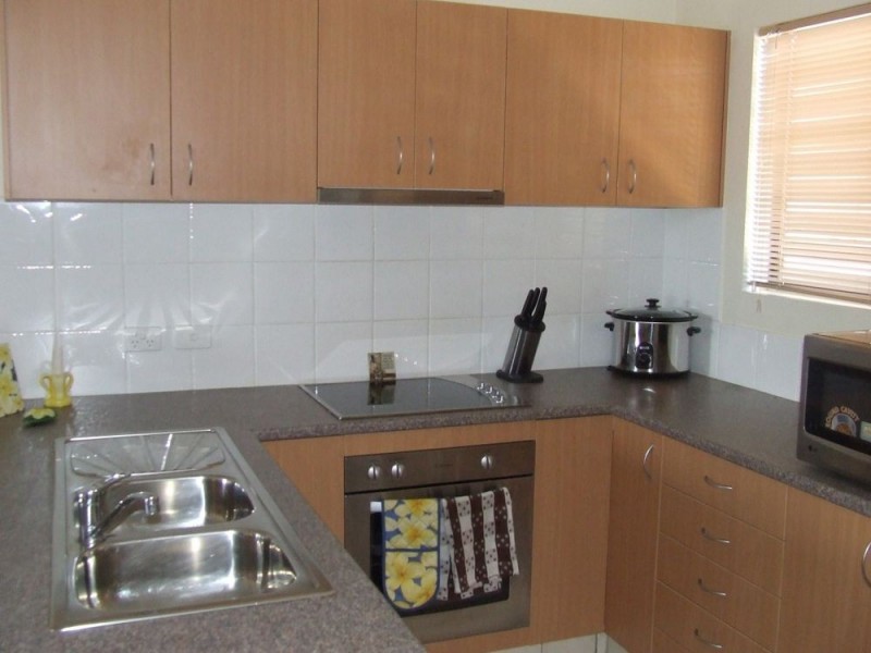 8/12-14 Bradford Street, Labrador QLD 4215