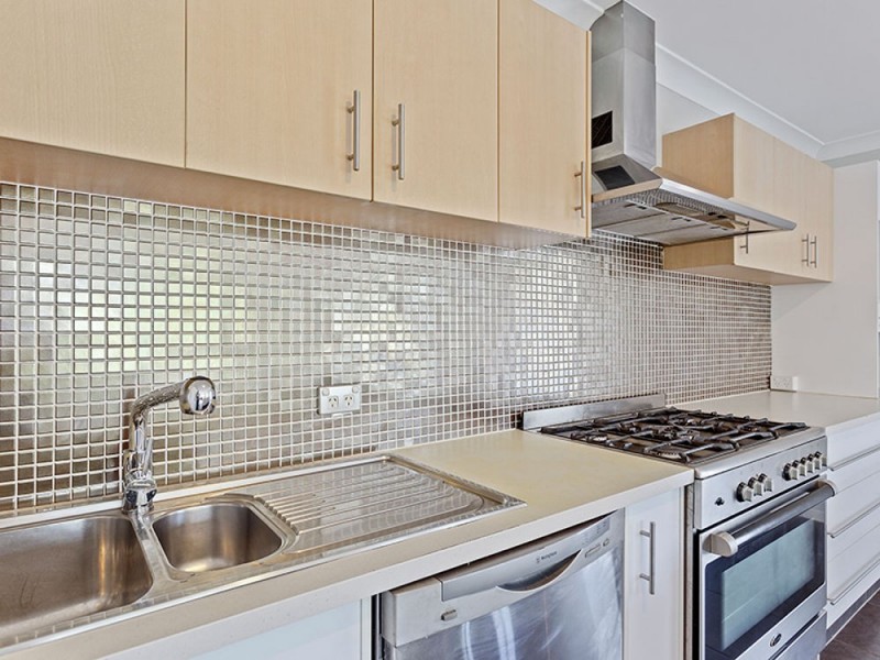 86 Turpin Road, Labrador QLD 4215