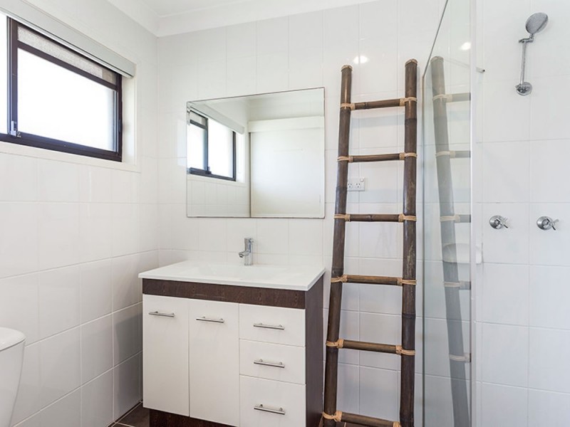 86 Turpin Road, Labrador QLD 4215