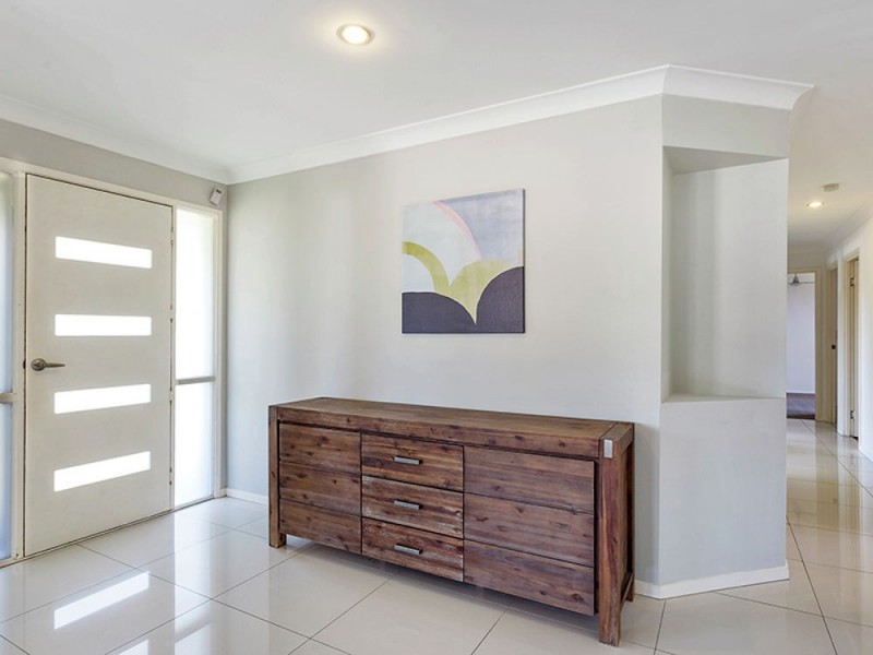 86 Turpin Road, Labrador QLD 4215