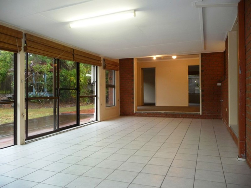 23 Greenacre Drive, Parkwood QLD 4214