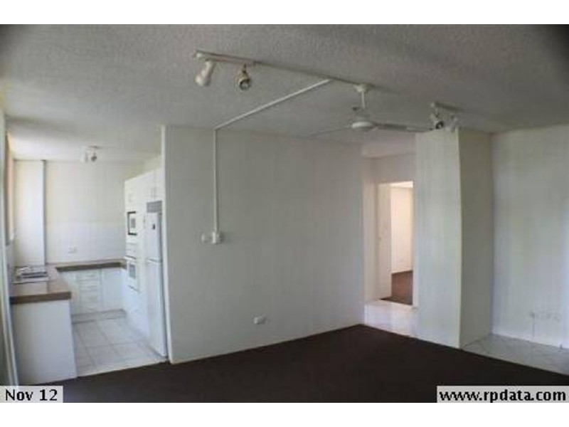 1/21 Heath street, Southport QLD 4215