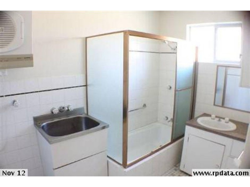 1/21 Heath street, Southport QLD 4215