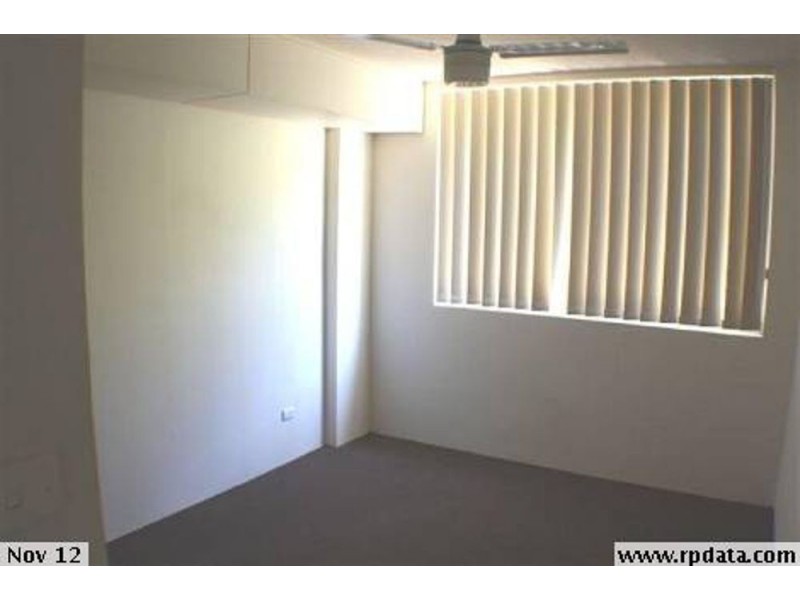 1/21 Heath street, Southport QLD 4215