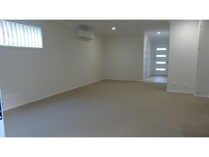 51/39 Old Coach Road, Upper Coomera QLD 4209