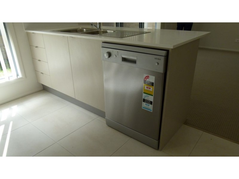 51/39 Old Coach Road, Upper Coomera QLD 4209