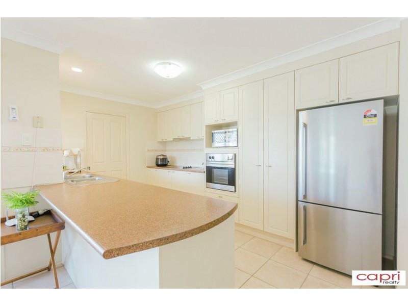 7 Rosegum Court, Molendinar QLD 4214