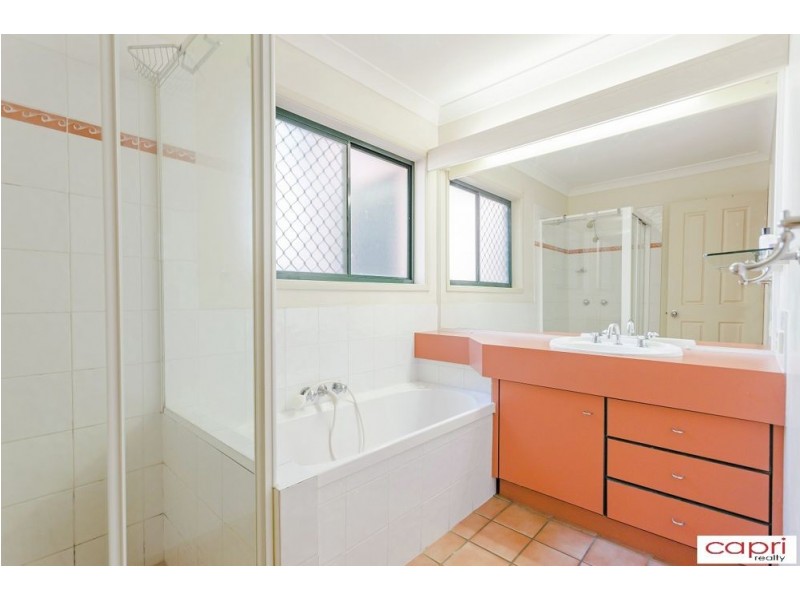 20 Zac Avenue, Coombabah QLD 4216