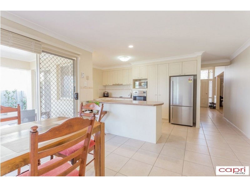 7 Rosegum Drive, Molendinar QLD 4214