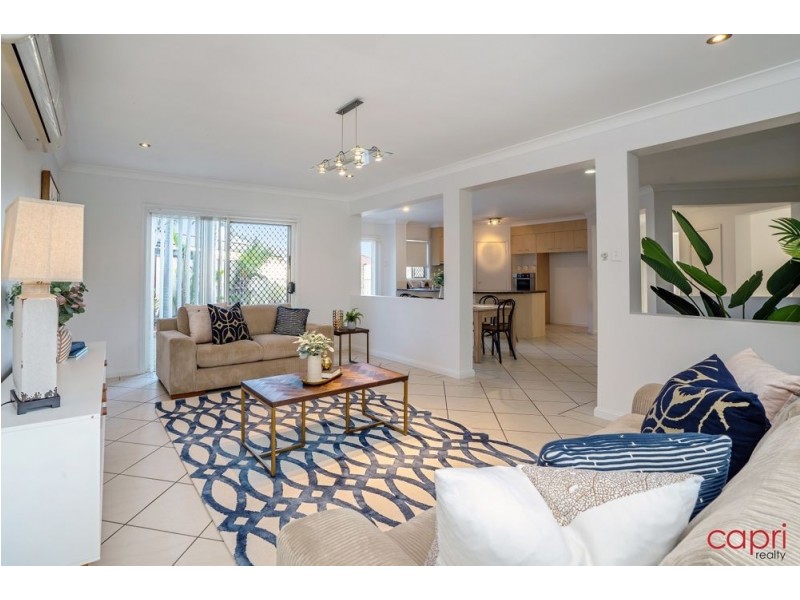 3 Wattlebrush Grove, Molendinar QLD 4214