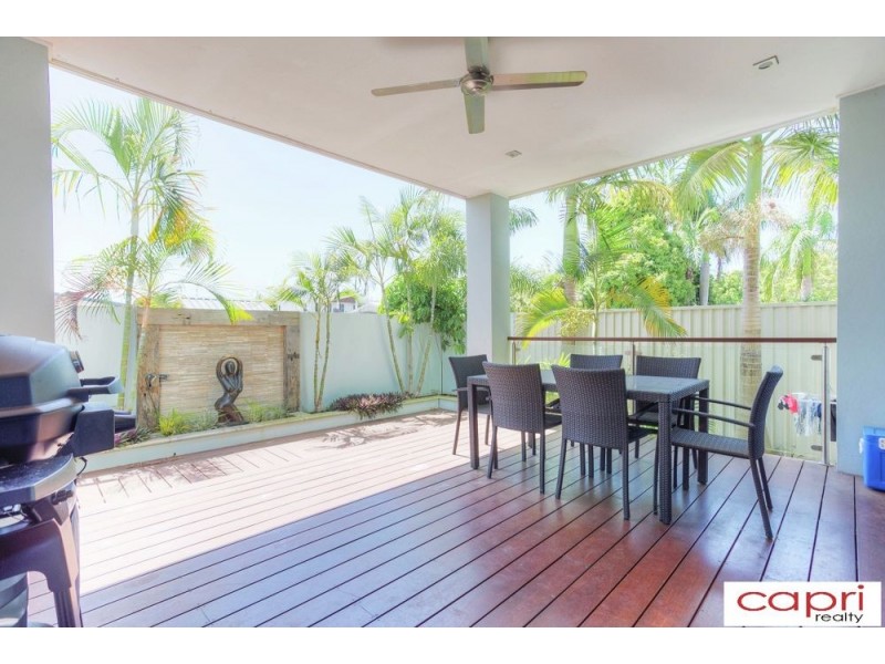 1/13 Oleander Avenue, Biggera Waters QLD 4216