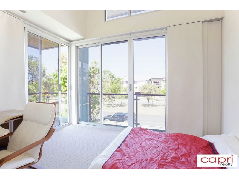 1/13 Oleander Avenue, Biggera Waters QLD 4216