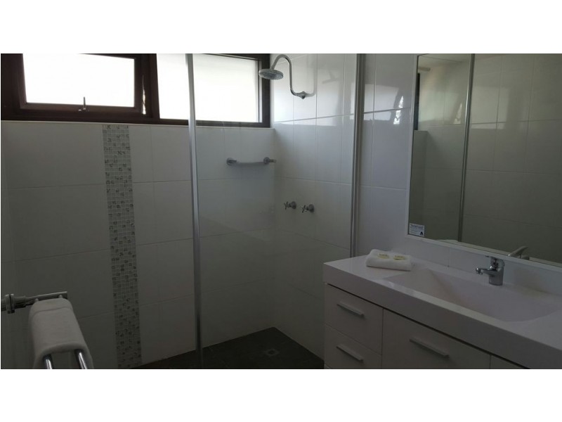 9 Trickett street, Surfers Paradise QLD 4217