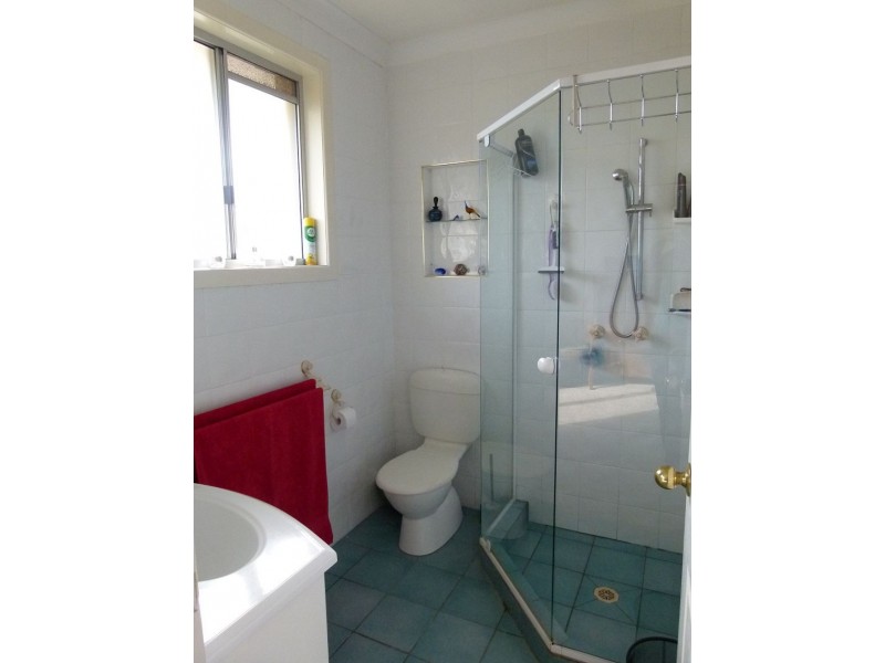 104 Monaco Street, Broadbeach Waters QLD 4218