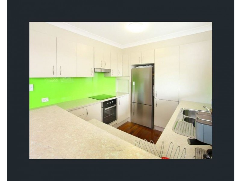 3 Kathleen Avenue, Southport QLD 4215