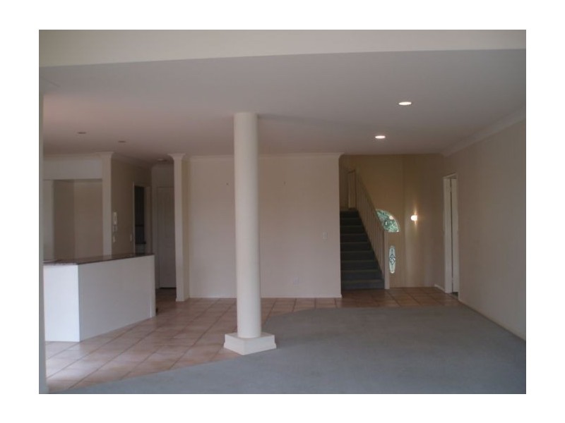 Clear Island Waters QLD 4226