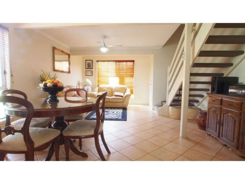 12/125 Pappas Way, Nerang QLD 4211