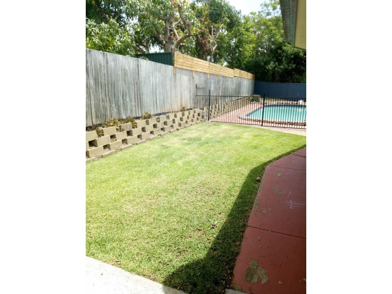 8 Cammeray Court, Robina QLD 4226