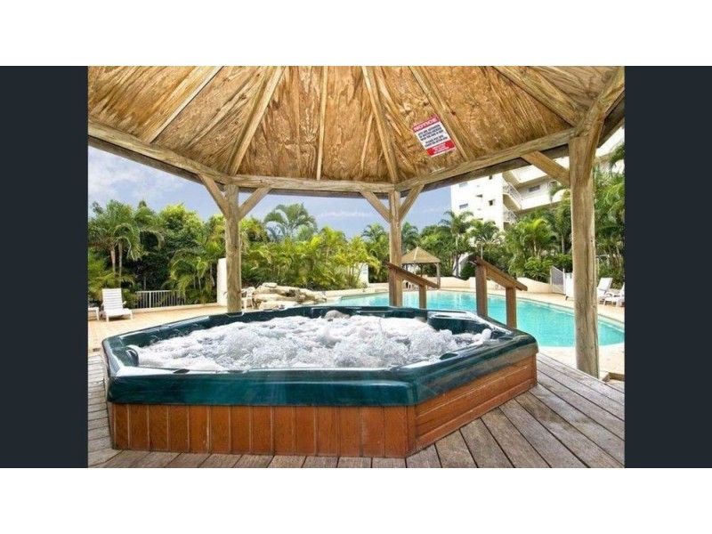 41/106 Marine Parade, Southport QLD 4215