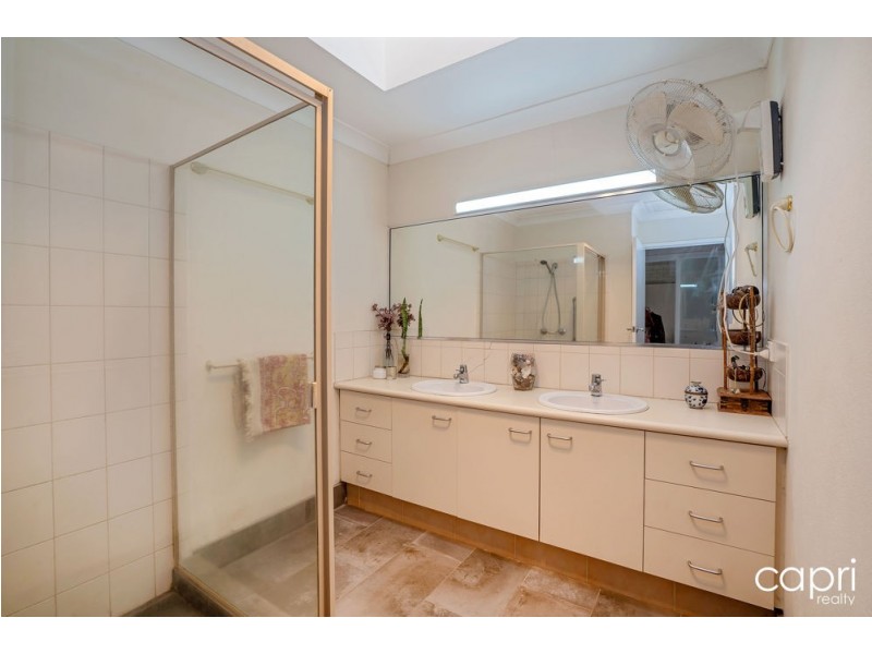 27/111 Salerno Street, Isle Of Capri QLD 4217