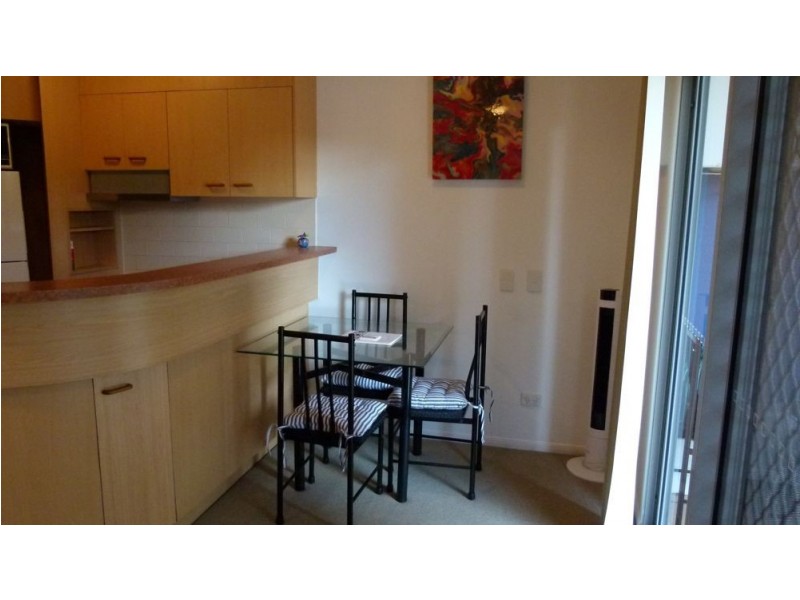 10/106-108 Marine Parade, Southport QLD 4215