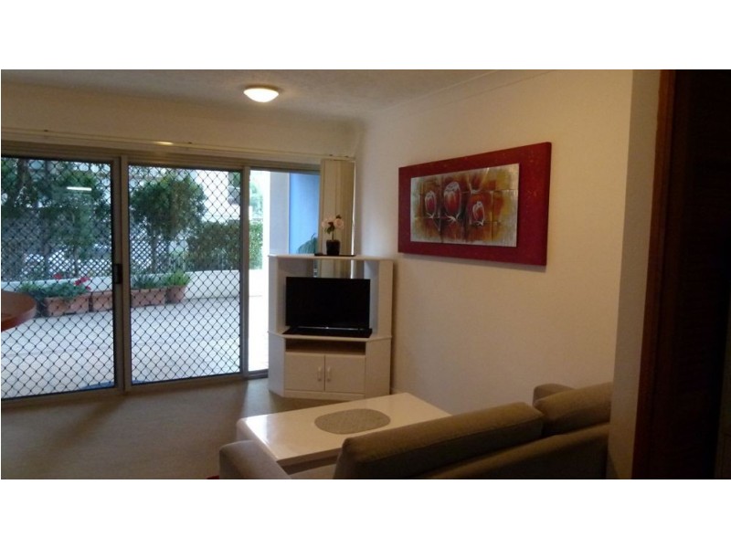 10/106-108 Marine Parade, Southport QLD 4215