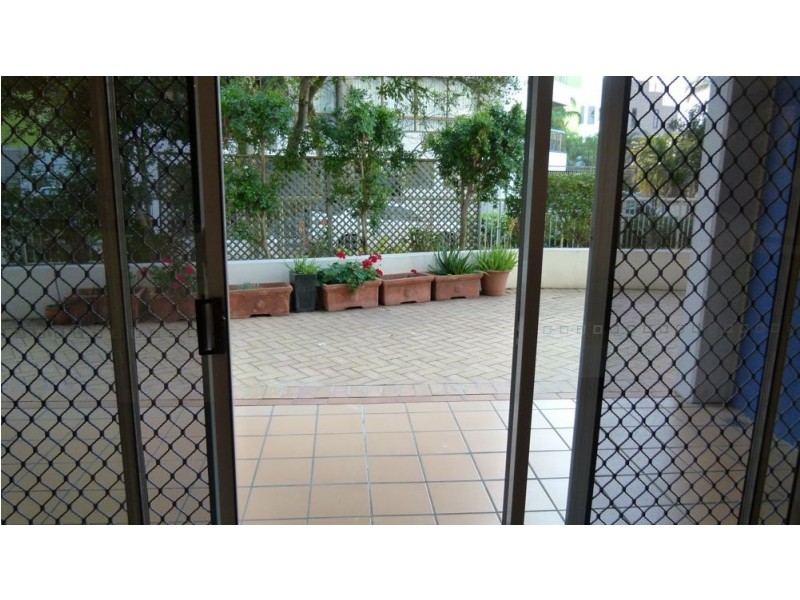 10/106-108 Marine Parade, Southport QLD 4215