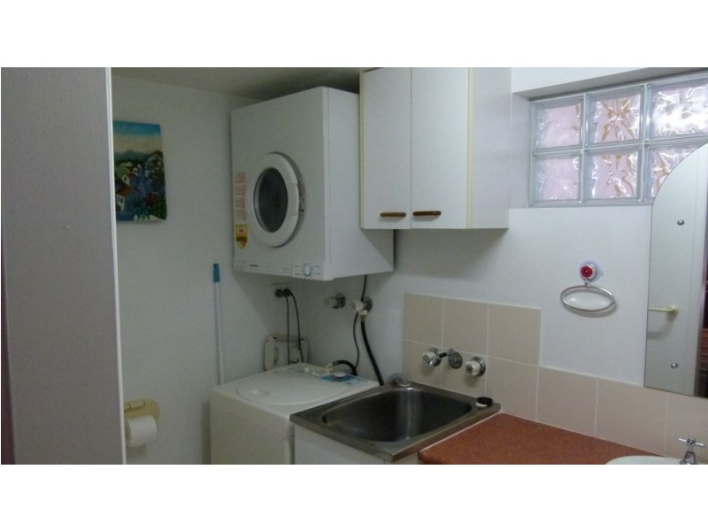 10/106-108 Marine Parade, Southport QLD 4215