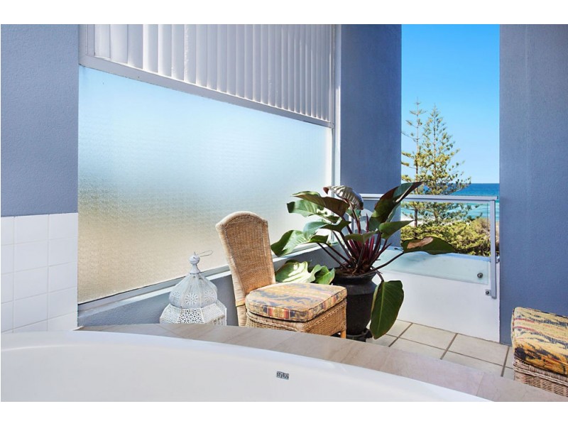 5/112 The Esplanade, Burleigh Heads QLD 4220