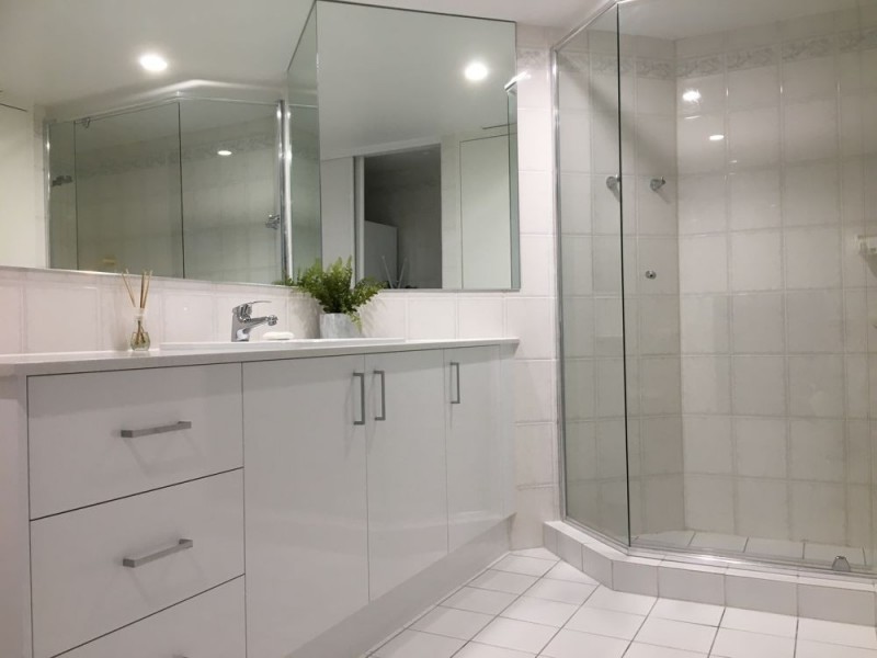 3C/10 Marine Parade, Southport QLD 4215