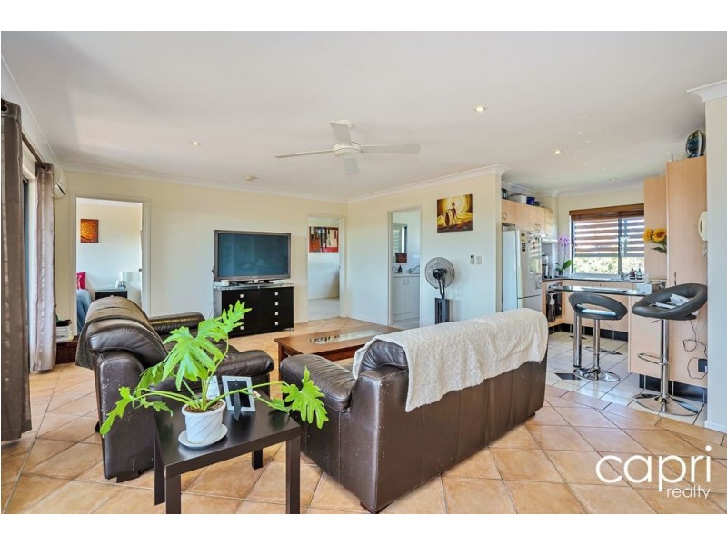 7/31 Middle Street, Labrador QLD 4215
