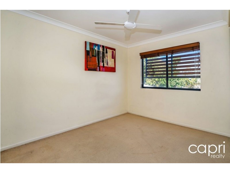 7/31 Middle Street, Labrador QLD 4215