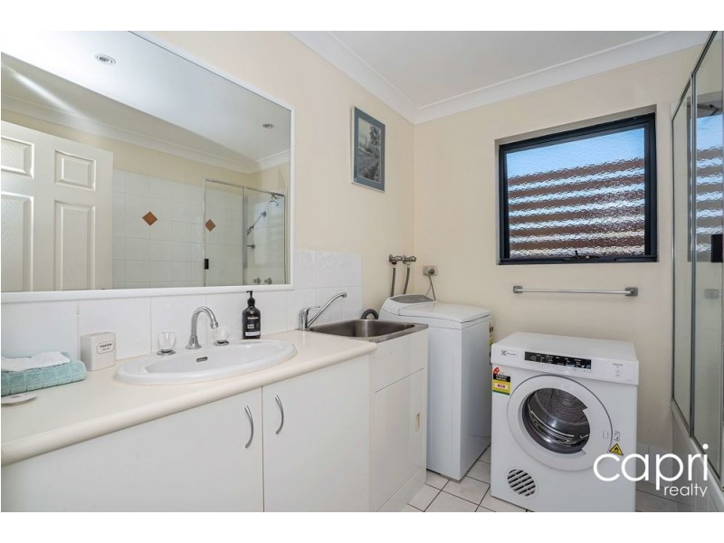 7/31 Middle Street, Labrador QLD 4215