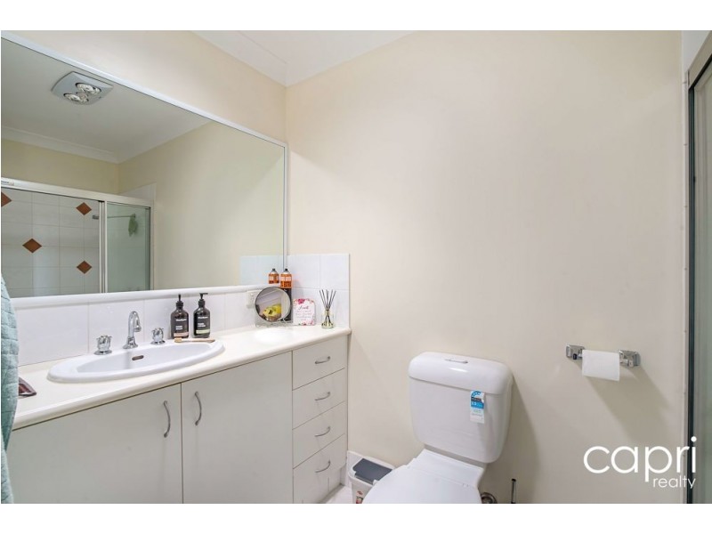 7/31 Middle Street, Labrador QLD 4215