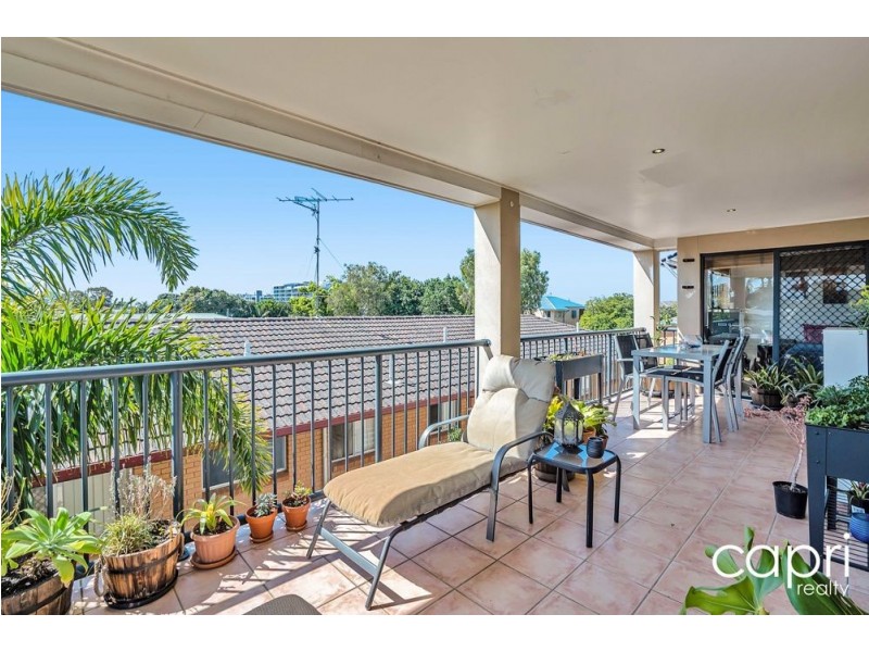 7/31 Middle Street, Labrador QLD 4215