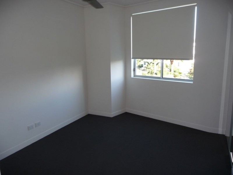 534/66 Sickle Avenue, Hope Island QLD 4212