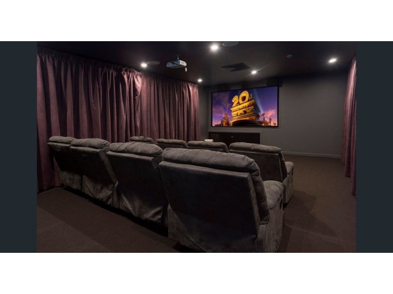 534/66 Sickle Avenue, Hope Island QLD 4212