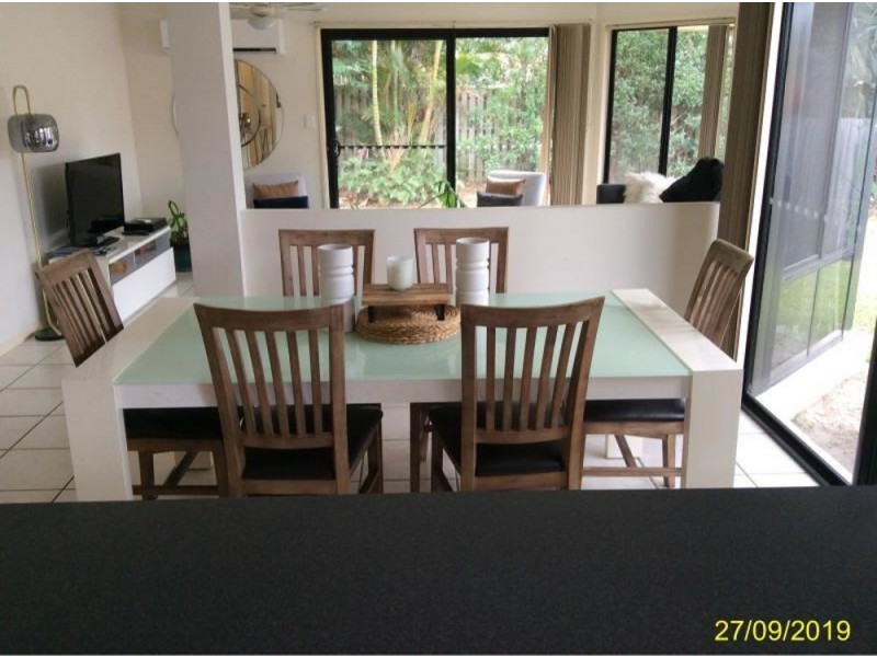 2/7 Garden View Court, Merrimac QLD 4226