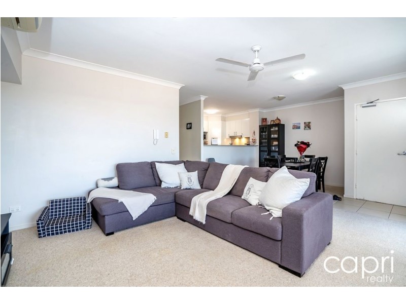12/99 Muir Street, Labrador QLD 4215