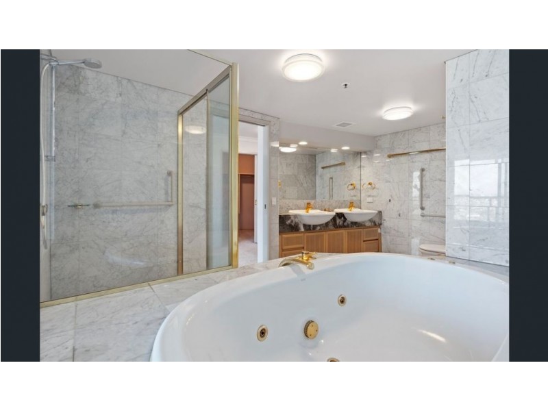 21A-2/75 Brighton Parade ‘Rivage Royale’, Southport QLD 4215