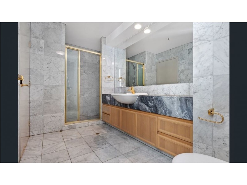 21A-2/75 Brighton Parade ‘Rivage Royale’, Southport QLD 4215