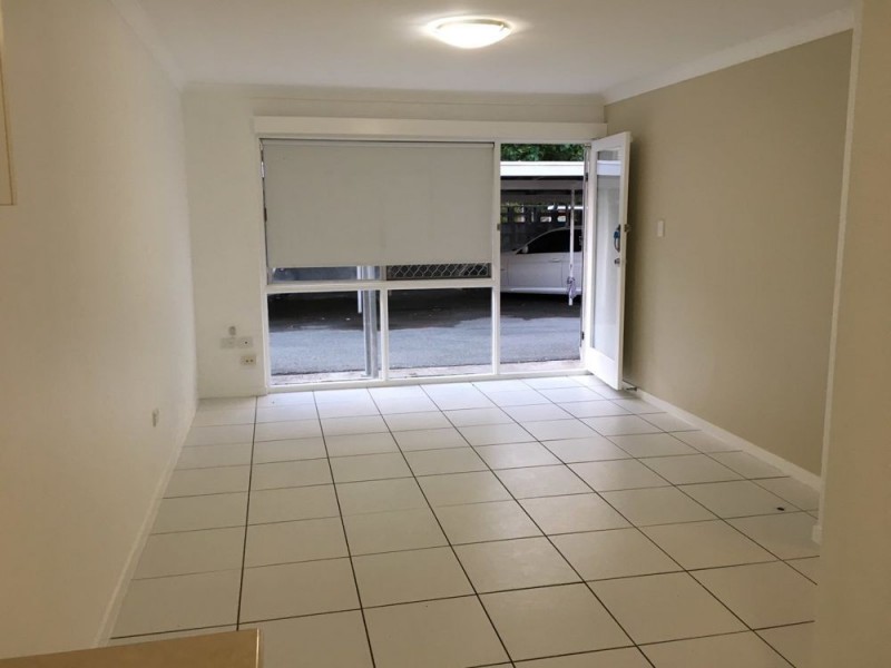 2/75 Old Burleigh Road, Surfers Paradise QLD 4217