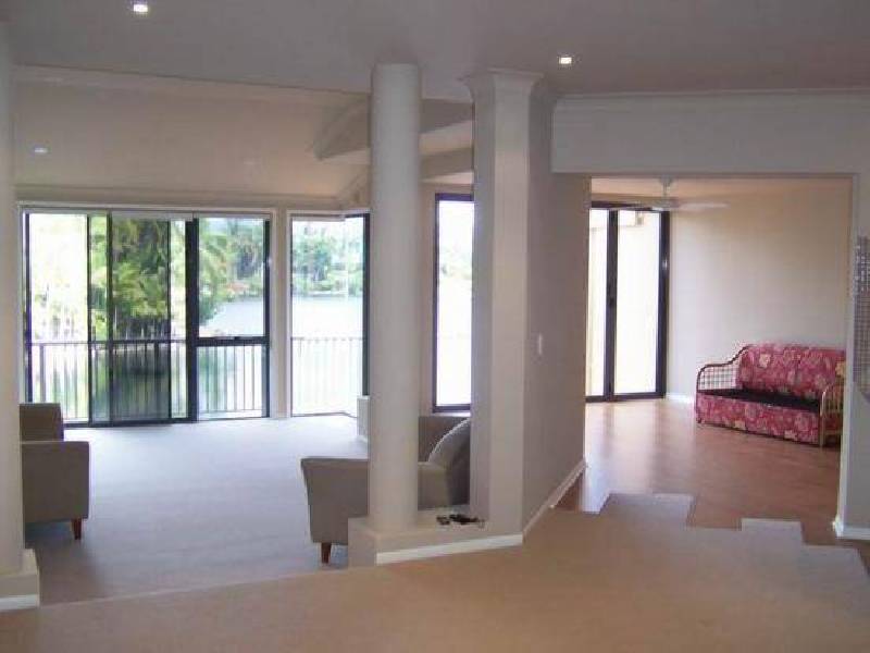 Clear Island Waters QLD 4226