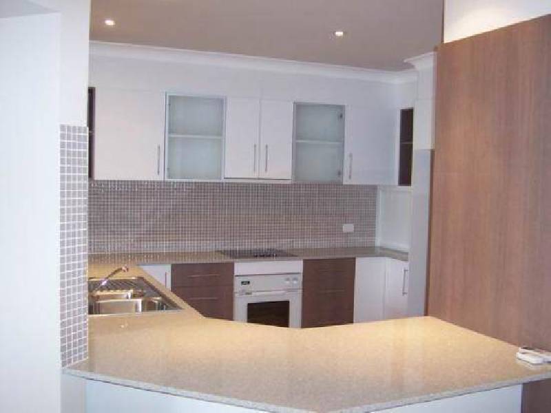 Clear Island Waters QLD 4226