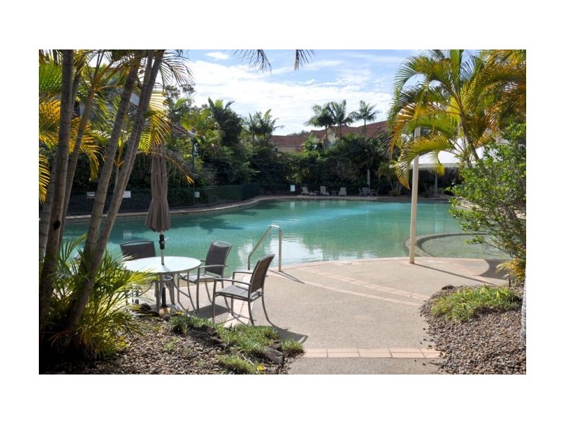 6 Allenton 125 Santa Cruz Blvd, Clear Island Waters QLD 4226
