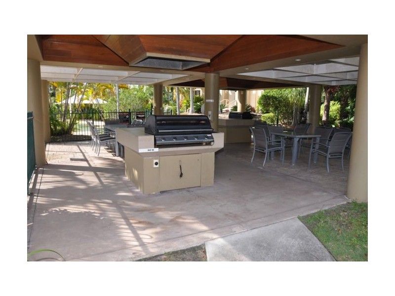 6 Allenton 125 Santa Cruz Blvd, Clear Island Waters QLD 4226